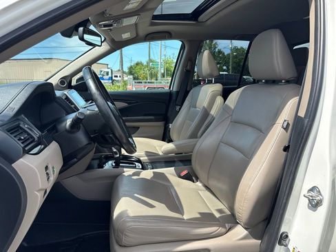 Used 2018 Honda Ridgeline RTL-E image 11