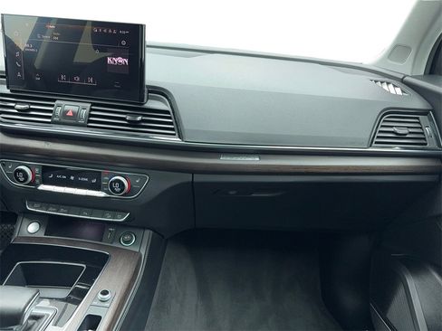 Used 2023 Audi Q5 2.0T Premium Plus image 19