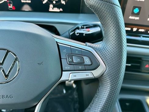 New 2026 Volkswagen Tiguan SE R-Line image 30