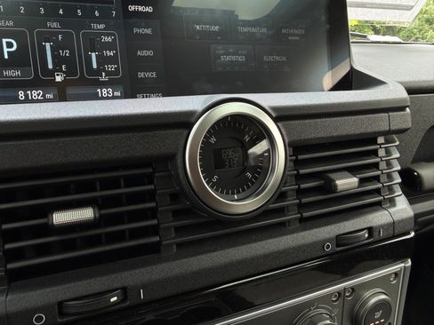 Used 2025 INEOS Grenadier AWD/4WD image 36