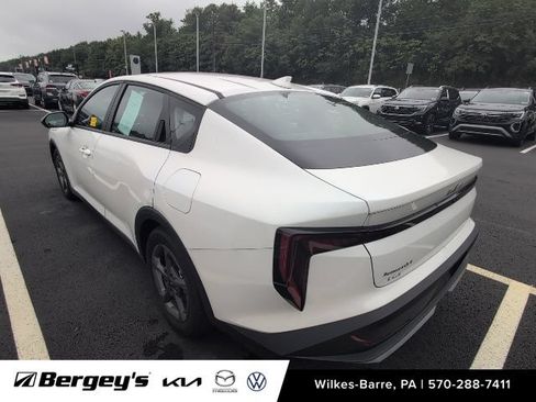 Used 2025 Kia K4 FWD image 11