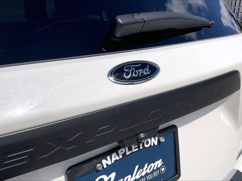 Used 2022 Ford Explorer Timberline image 8