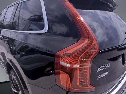 Used 2023 Volvo XC90 B5 Plus w/ Protection Package Premier AWD/4WD image 47