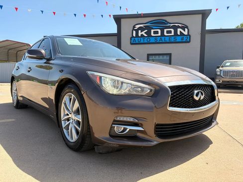 Used 2017 INFINITI Q50 3.0t Premium w/ 3.0T Premium Plus Package RWD image 4