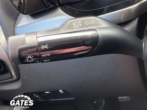 Used 2023 Kia Sorento S FWD image 29