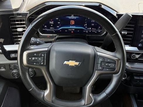 Used 2024 Chevrolet Silverado 2500 High Country w/ High Country Premium Package AWD/4WD image 14