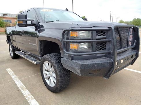 Used 2015 Chevrolet Silverado 1500 W/T w/ Trailering Package image 3