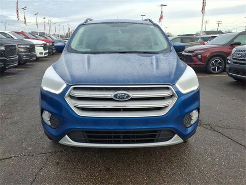 Used 2019 Ford Escape SEL image 2