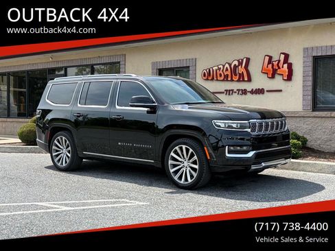 Used 2022 Jeep Grand Wagoneer Series II AWD/4WD image 1