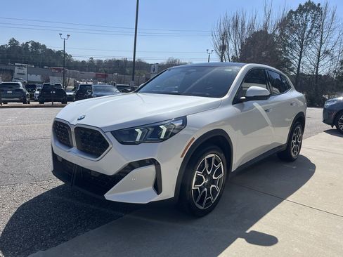 Used 2025 BMW X2 xDrive28i image 4
