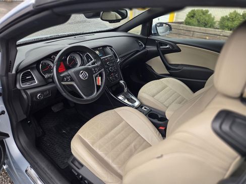 Used 2018 Buick Cascada Premium image 15
