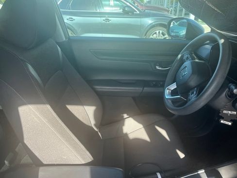 Used 2024 Honda CR-V EX image 4
