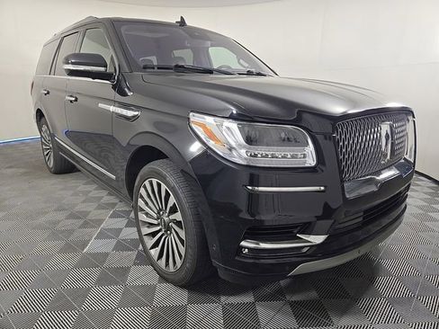 Used 2019 Lincoln Navigator Reserve w/ Cargo Package AWD/4WD image 4