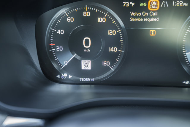 Used 2018 Volvo XC60 T5 Inscription w/ Luxury Seat Package AWD/4WD image 43