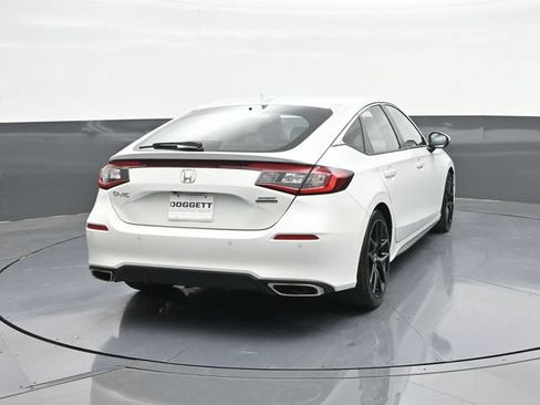 Used 2024 Honda Civic Sport Touring image 11