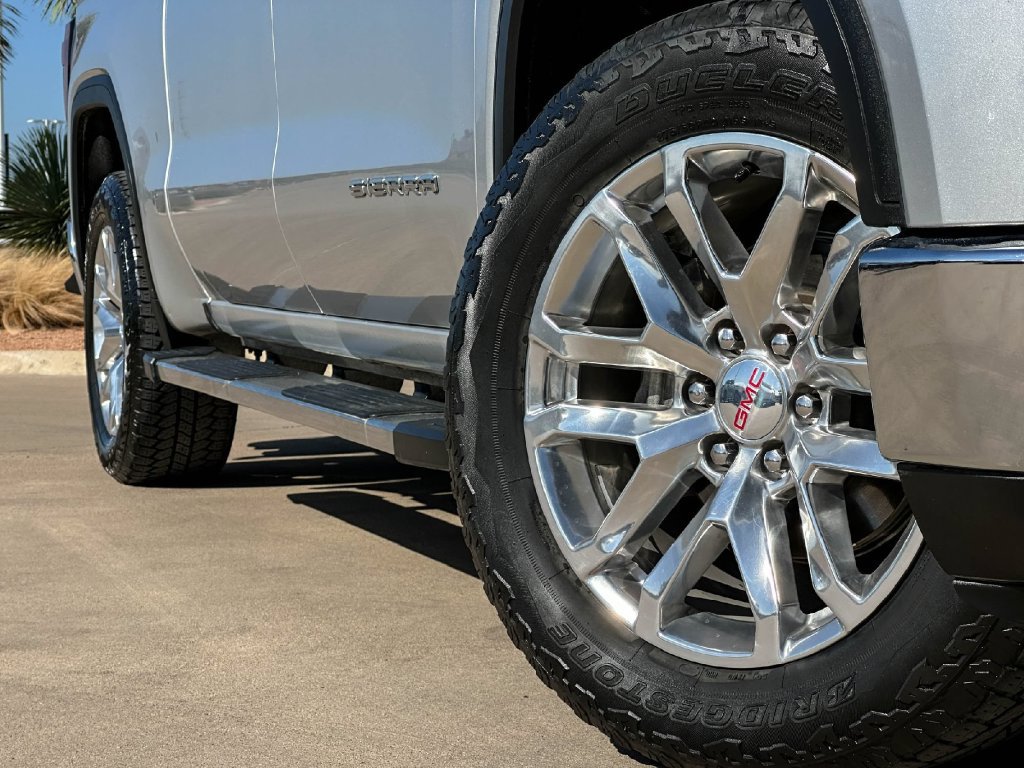 Used 2021 GMC Sierra 1500 SLT AWD/4WD image 9