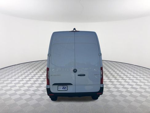 Used 2024 Mercedes-Benz Sprinter 2500 w/ Acoustic Package image 6