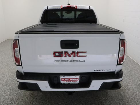 Used 2022 GMC Canyon Denali RWD image 8