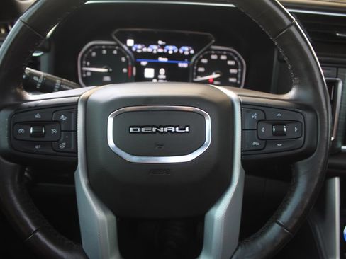 Used 2021 GMC Yukon XL Denali w/ Denali Premium Package RWD image 30