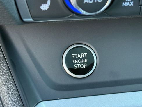 New 2025 Audi Q3 2.0T Premium image 26