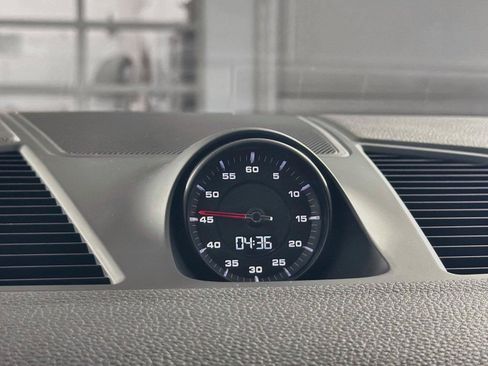 Certified 2023 Porsche Cayenne AWD/4WD image 24