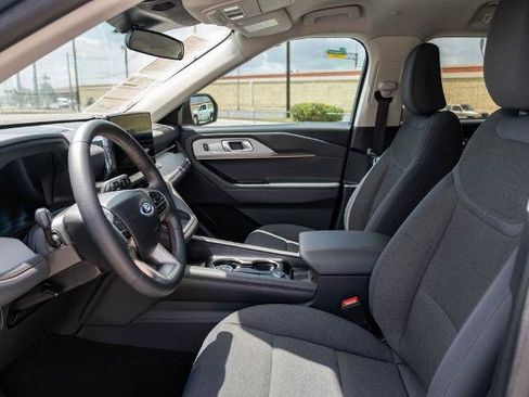 Certified 2025 Ford Explorer Active RWD image 13