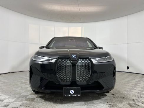 Used 2023 BMW iX xDrive50 w/ Premium Package image 2