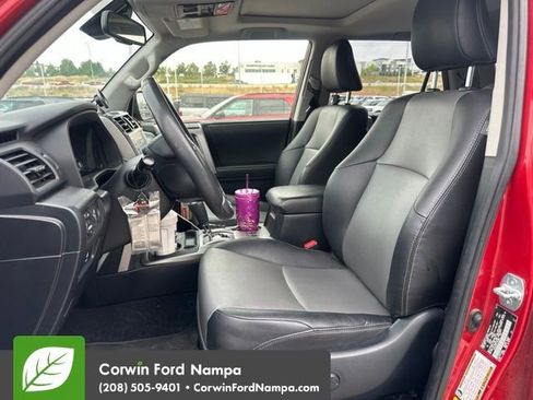 Used 2020 Toyota 4Runner SR5 Premium w/ Moonroof Package AWD/4WD image 11