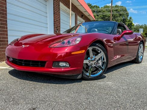 Used 2007 Chevrolet Corvette Coupe w/ Preferred Equipment Group RWD image 6