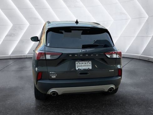 Used 2020 Ford Escape SEL image 4