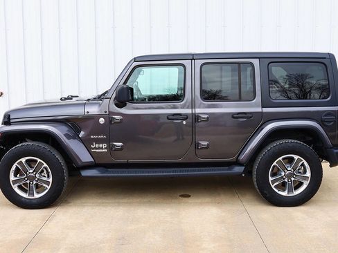 Used 2020 Jeep Wrangler Unlimited Sahara w/ Safety Group image 2