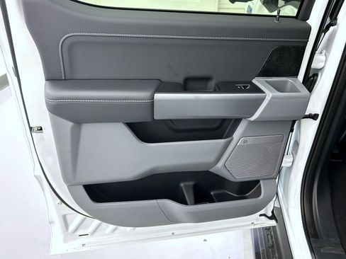 New 2025 Ford F150 Lightning Flash image 20