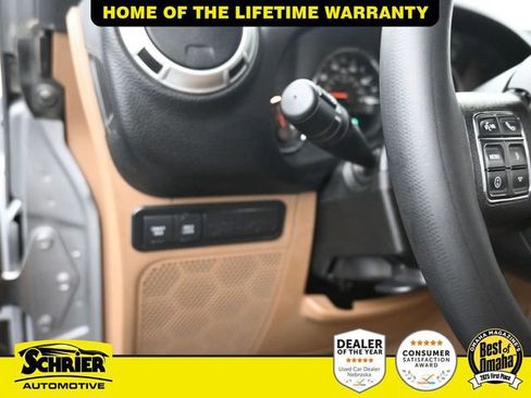 Used 2016 Jeep Wrangler Rubicon w/ Power Convenience Group image 26