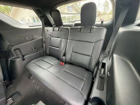 New 2026 Ford Explorer ST-Line w/ ST-Line Street Pack image 19