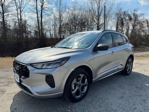 Used 2024 Ford Escape ST-Line image 3