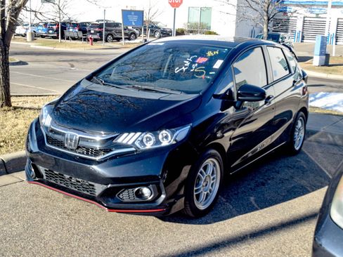 Used 2019 Honda Fit EX image 1