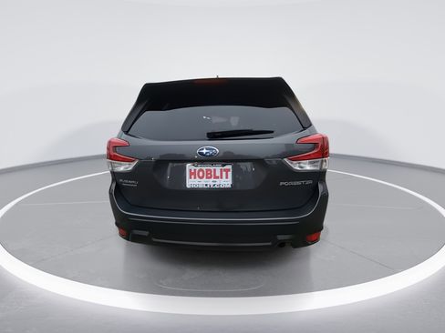 Used 2022 Subaru Forester Premium image 7