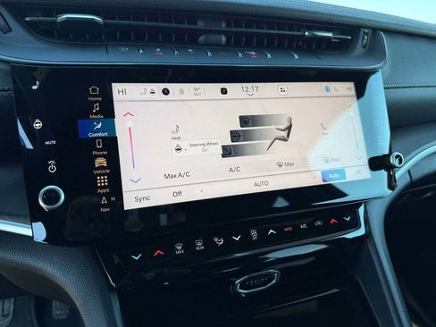 New 2026 Jeep Grand Cherokee Altitude image 36