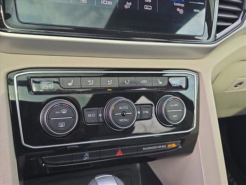 Used 2023 Volkswagen Atlas SE w/ Panoramic Sunroof Package image 13