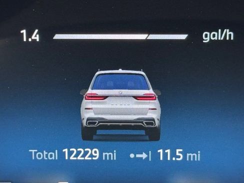 Used 2025 BMW X7 xDrive40i w/ M Sport Package image 15