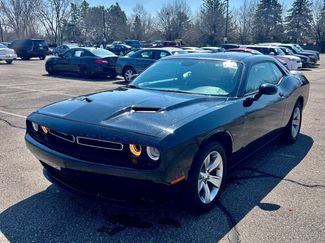 Used 2022 Dodge Challenger SXT video 1