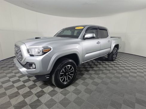 Used 2022 Toyota Tacoma SR5 image 8