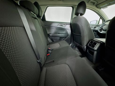 Used 2023 Kia Sportage LX image 25