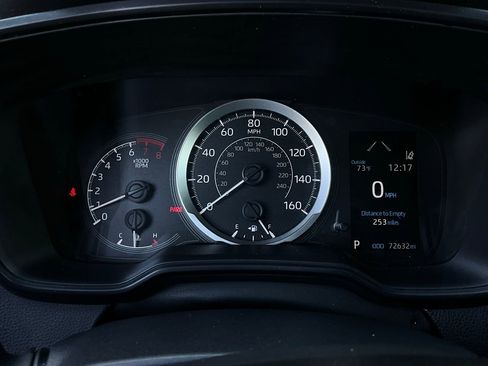 Used 2021 Toyota Corolla LE image 32