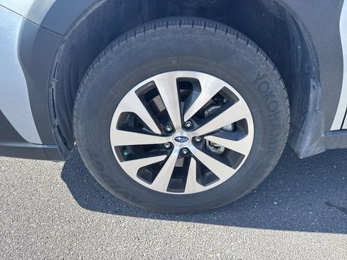 Certified 2025 Subaru Outback Premium image 13