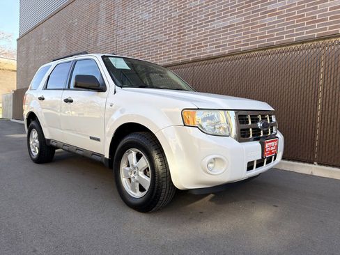 Used 2008 Ford Escape XLT image 3