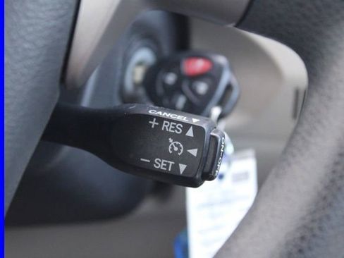 Used 2011 Toyota Corolla LE FWD image 24