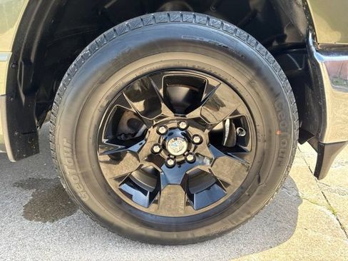 Used 2021 RAM 1500 Big Horn AWD/4WD image 30