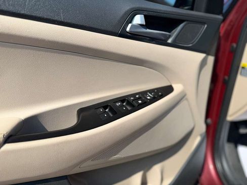 Used 2016 Hyundai Tucson SE FWD image 9