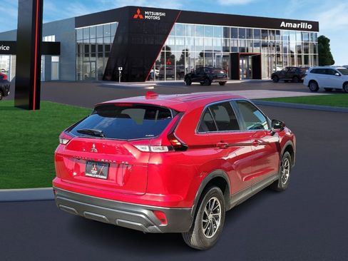 Used 2025 Mitsubishi Eclipse Cross ES image 3